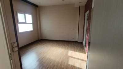 رهن و اجاره آپارتمان زرگنده ۲۵۵ متری ۳ خوابه  ۱۰ ساله - 8018707