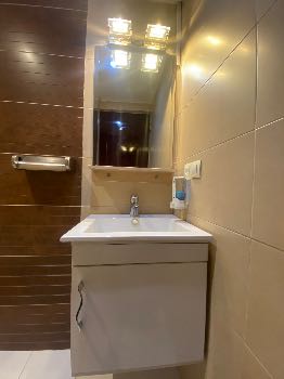 رهن و اجاره دفتر کار سند اداری میرداماد ۱۰۳ متری ۳ خوابه - 8030731