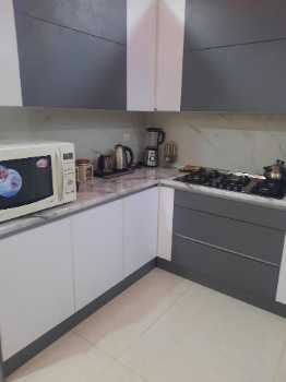 خرید دفتر کار مناسب کار جمال زاده ۱۳۰ متری ۳ خوابه  ۳۰ ساله - 4766541
