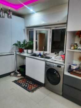 خرید دفتر کار مناسب کار جمال زاده ۱۳۰ متری ۳ خوابه  ۳۰ ساله - 4766541