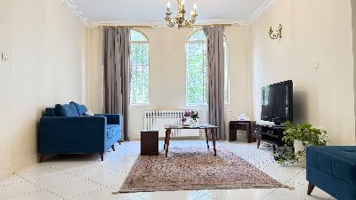 خرید آپارتمان پلیس ۵۱ متری ۱ خوابه  ۲۷ ساله  - طبقه: دوم - - 8023047