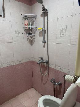 خرید آپارتمان اختیاریه ۶۱ متری ۲ خوابه  ۱۲ ساله - 8031057