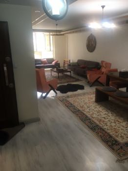 خرید آپارتمان شهرک غرب ۹۸ متری ۲ خوابه  ۱۰ ساله  - طبقه: اول - - 8024085