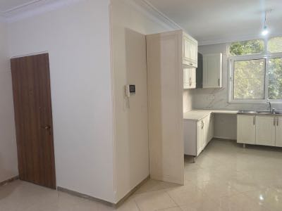 رهن و اجاره آپارتمان هنگام ۸۰ متری ۲ خوابه  ۳۳ ساله - 8037486
